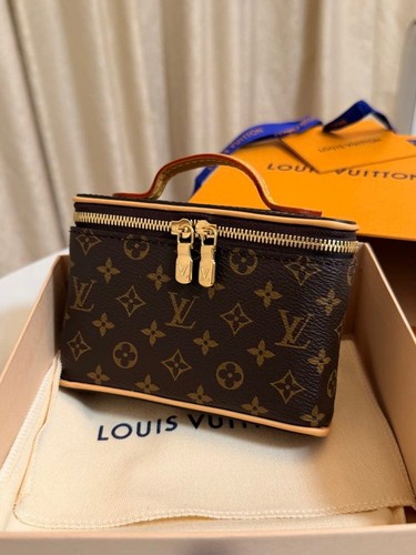 New and unused louis - [new, unused]