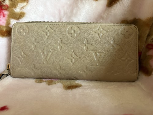 Beautiful beige monogram - monogram, louis